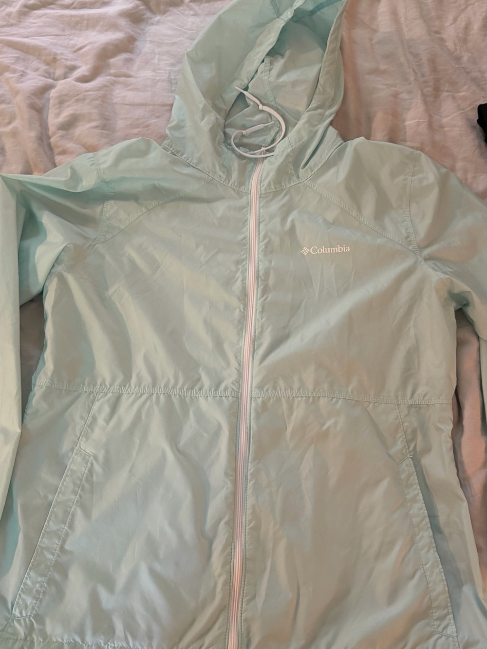 Columbia Women's Mint Green Hooded Lightweight Jacket